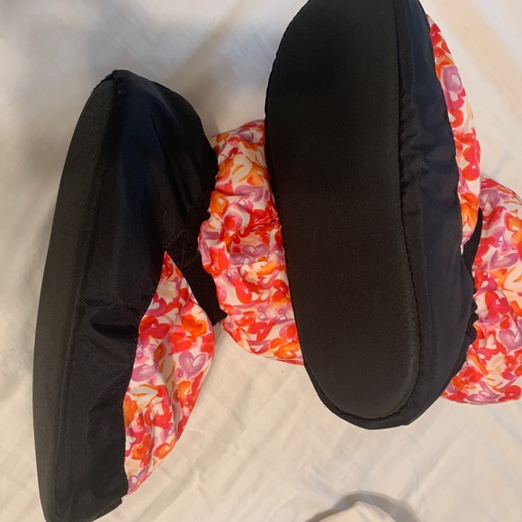 Overboots for pointe/tap shoes;Used 2X before my daughter chose soccer instead. - Picture 5 of 5